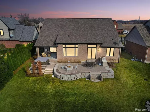 Utica, MI 48316,54929 LAWSON CREEK Drive