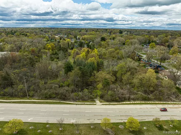 Bloomfield Hills, MI 48301,7200 TELEGRAPH Road
