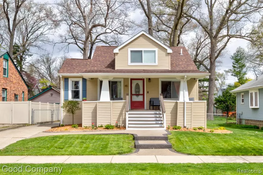 45 DEVONSHIRE Road, Pleasant Ridge, MI