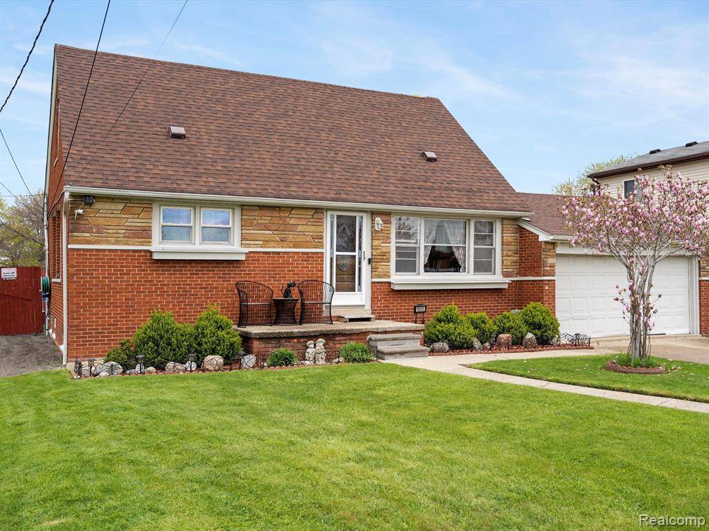 Roseville, MI 48066,19901 FENTON Street
