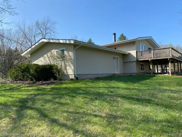 Dryden, MI 48428,3435 S LAKE GEORGE Road