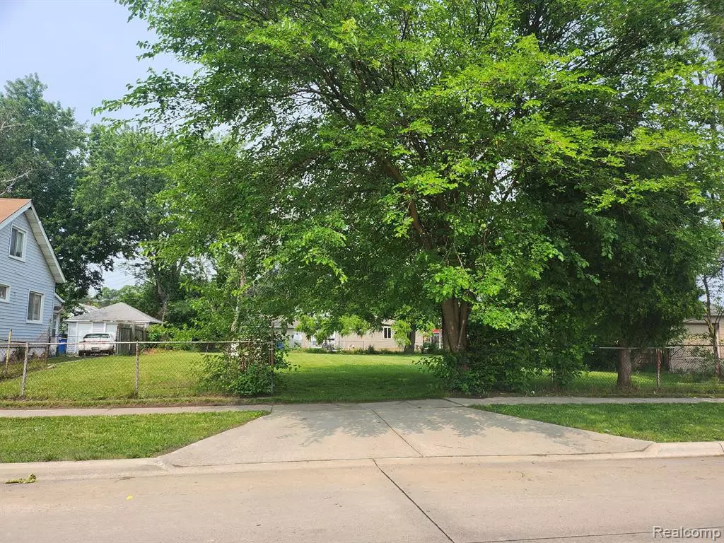Warren, MI 48089,21833 MAC ARTHUR Boulevard