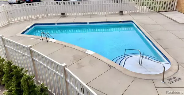 Madison Heights, MI 48071,29138 TESSMER