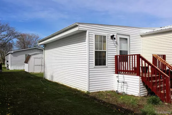 Newport, MI 48166,325 YORKSHIRE