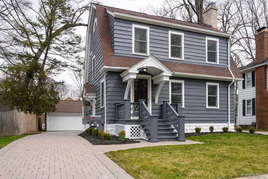 29 FAIRWOOD Boulevard, Pleasant Ridge, MI