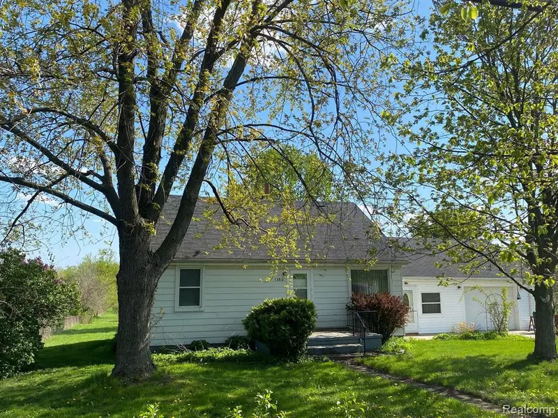 1380 Taylor Road, Auburn Hills, MI 48326