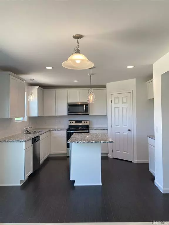 New Haven, MI 48048,32417 SALT RIVER N Circle