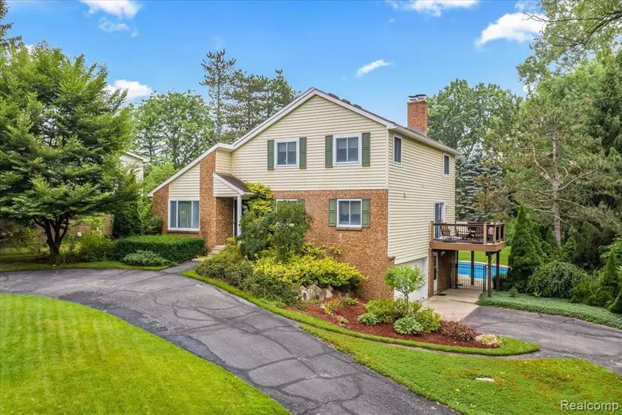 4624 KENICOTT Trail, Brighton, MI 48114