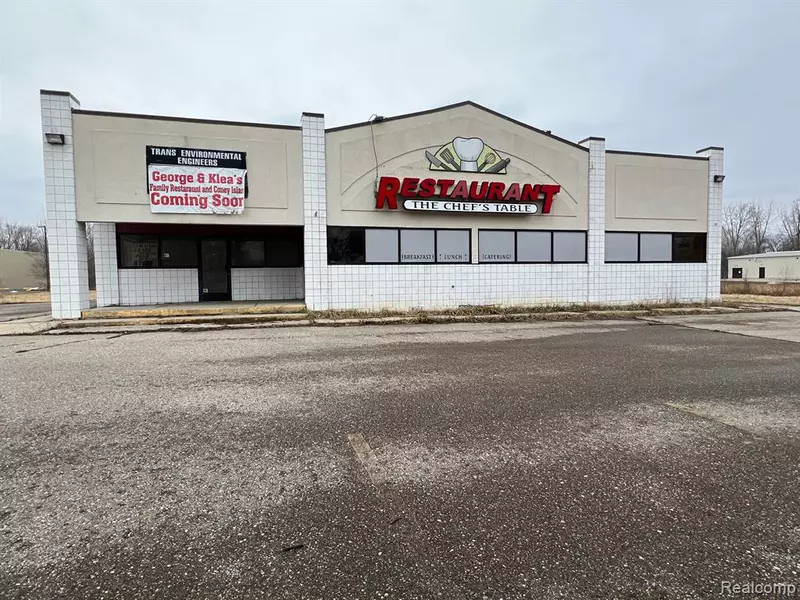 5444 N GENESEE Road, Flint, MI 48506