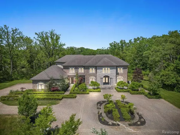 Bingham Farms, MI 48025,32721 BINGHAM Lane