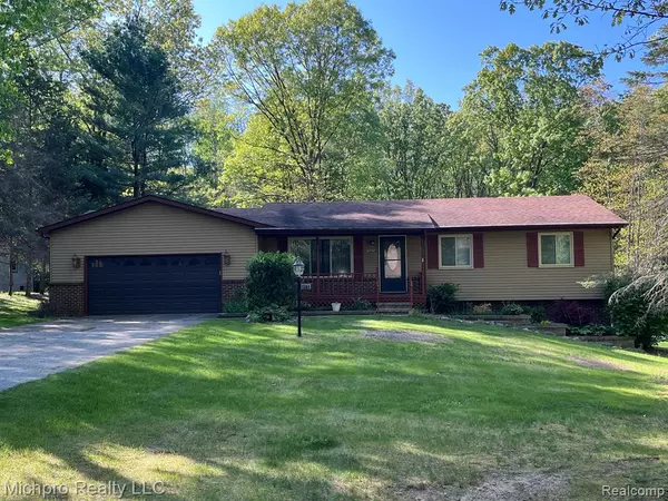 Lapeer, MI 48446,3569 CRESTWOOD E Drive