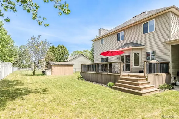 Marysville, MI 48040,582 KELLI Avenue