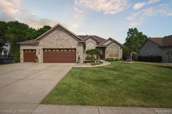 209 BROOKSIDE Drive, Flushing, MI 48433