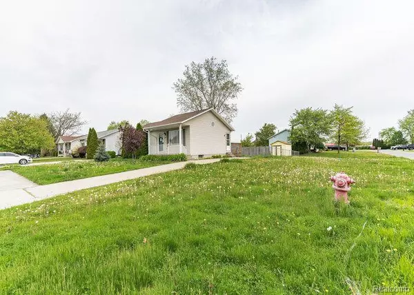 Marysville, MI 48040,680 HEATHER Lane