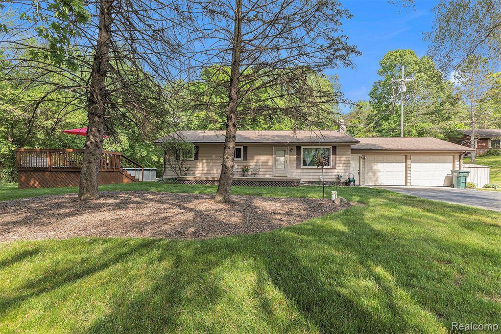 1648 INDIAN Road, Lapeer, MI 48446