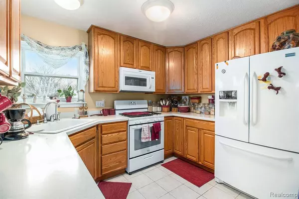 Eaton Rapids, MI 48827,2282 ACKLEY Road