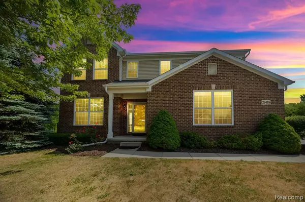 New Hudson, MI 48165,26418 CREEKSIDE Drive