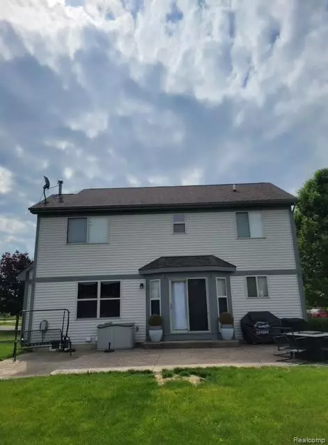 Newport, MI 48166,9175 APPLE CIDER Lane