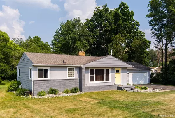 5028 TAHQUAMENON Trail, Flushing, MI 48433