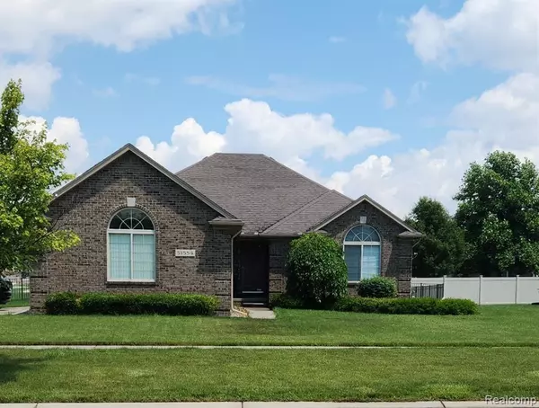 51554 Huntley Avenue, New Baltimore, MI 48047