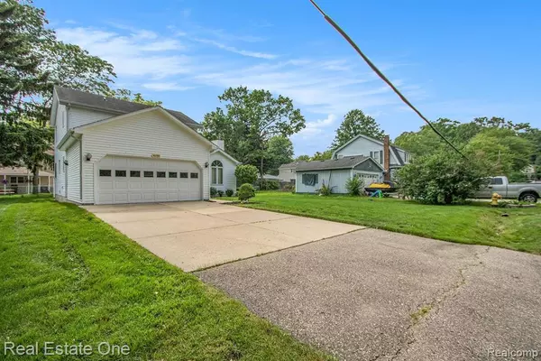 New Baltimore, MI 48047,50793 LENOX Street