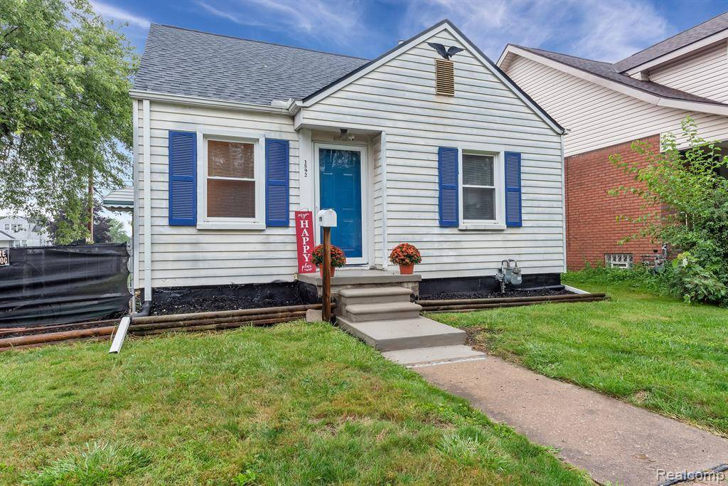 Lincoln Park, MI 48146,1592 ETHEL Avenue