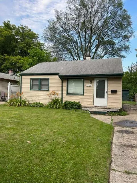 27384 TOWNLEY Street, Madison Heights, MI 48071