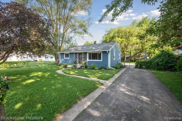 Utica, MI 48317,7579 NICHOLS Street