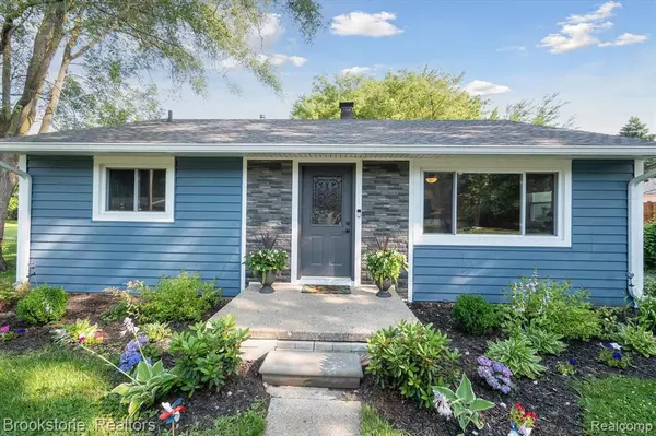 Utica, MI 48317,7579 NICHOLS Street