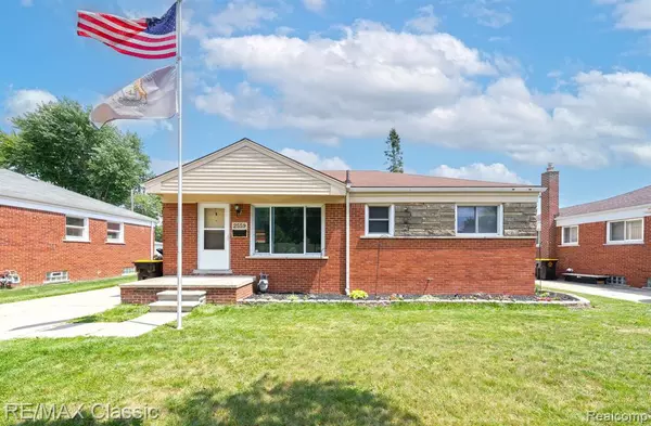 2559 GRANGE Road, Trenton, MI 48183