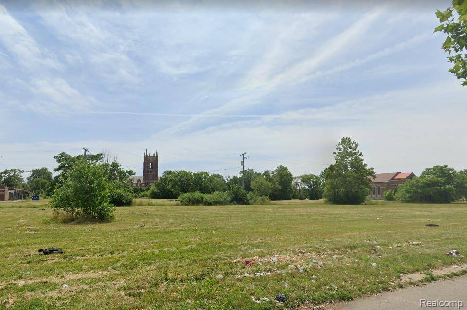 2637 W BOSTON Boulevard, Detroit, MI 48206