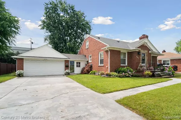 Utica, MI 48317,44921 Kemp