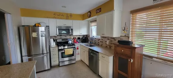 Rockwood, MI,23512 HURON RIVER Drive