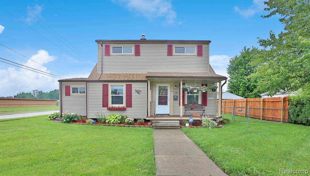 25507 HOFFMEYER Street, Roseville, MI 48066