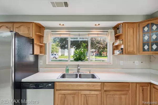 Rockwood, MI,22525 CANDACE Drive