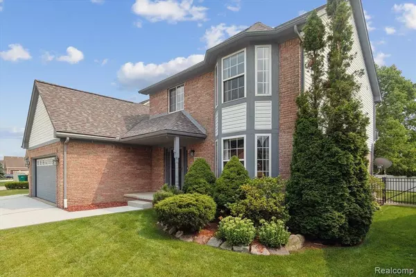 Trenton, MI 48183,23657 STACEY Drive