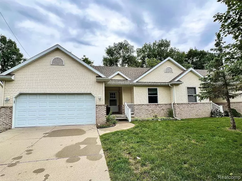 4165 HOLT Road, Holt, MI 48842
