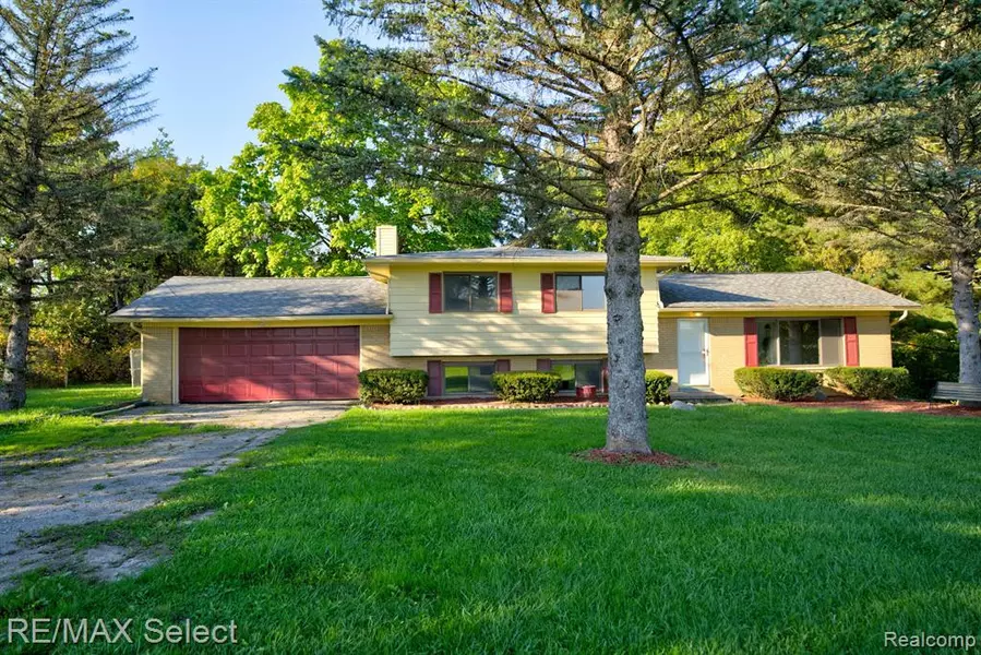 7120 Beecher Road, Flint, MI 48532