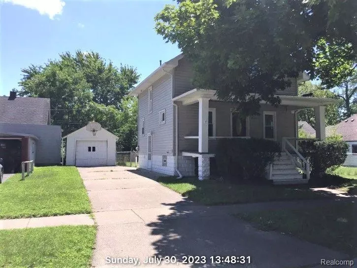 910 CHURCH Street, Port Huron, MI 48060