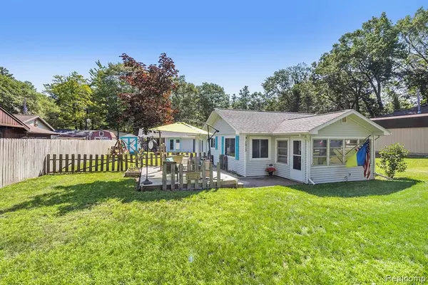 Au Gres, MI 48703,1013 S 11TH Street