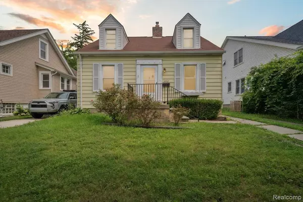 Grosse Pointe Woods, MI 48236,1452 ANITA Avenue