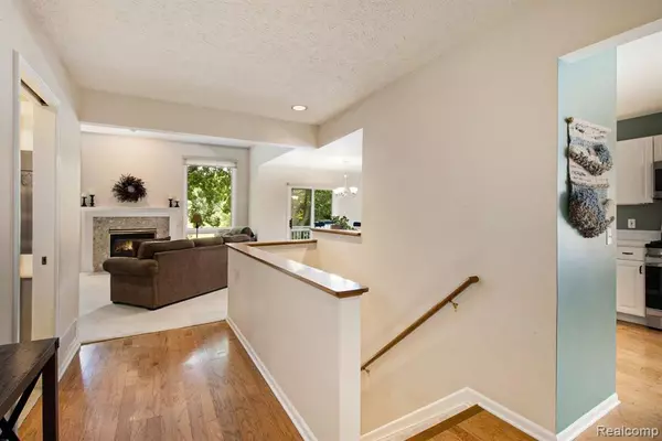 East Lansing, MI 48823,5266 E Hidden Lake Drive