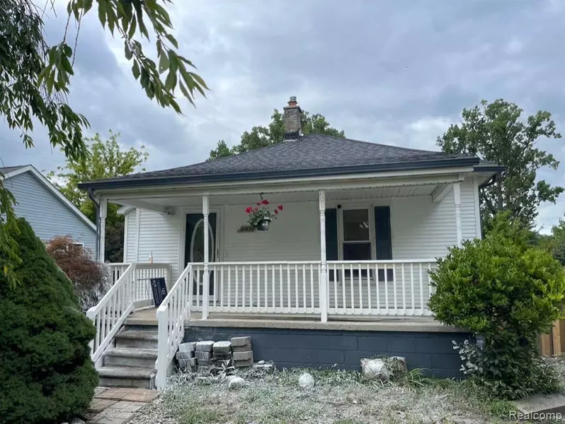 21690 PINGREE Street, Rockwood, MI