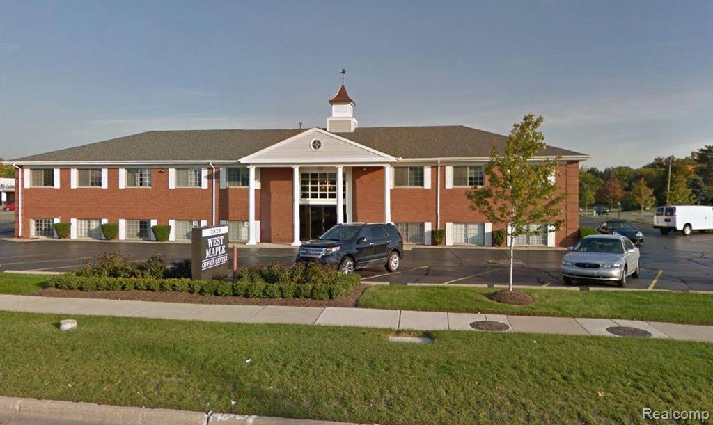 2820 W MAPLE Road, Troy, MI 48084