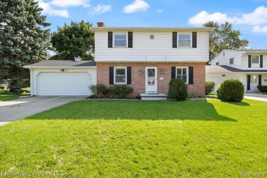 1228 SHAFFER, Lansing, MI 48917