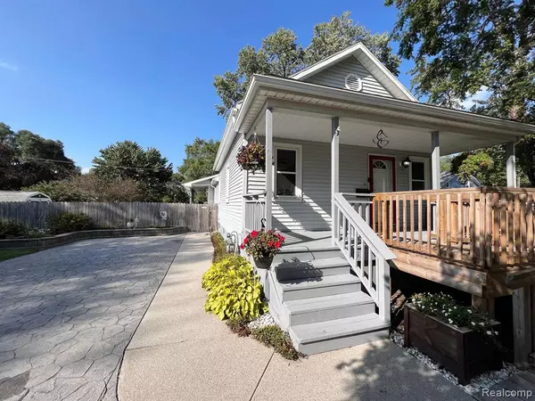 1713 LYON Street, Port Huron, MI 48060