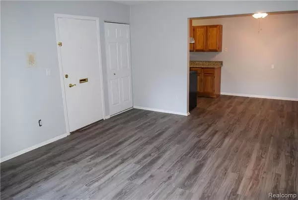 Allen Park, MI 48101,10050 ALLEN POINTE Drive