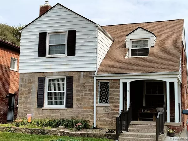 Detroit, MI 48219,16818 GLASTONBURY Road