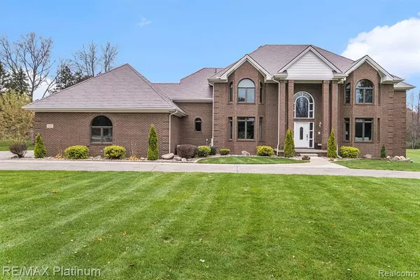 9320 THREAD RIVER Drive, Goodrich Vlg, MI