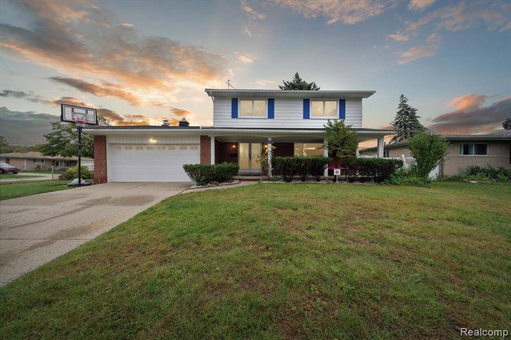 26434 NICOLA Drive, Warren, MI 48091